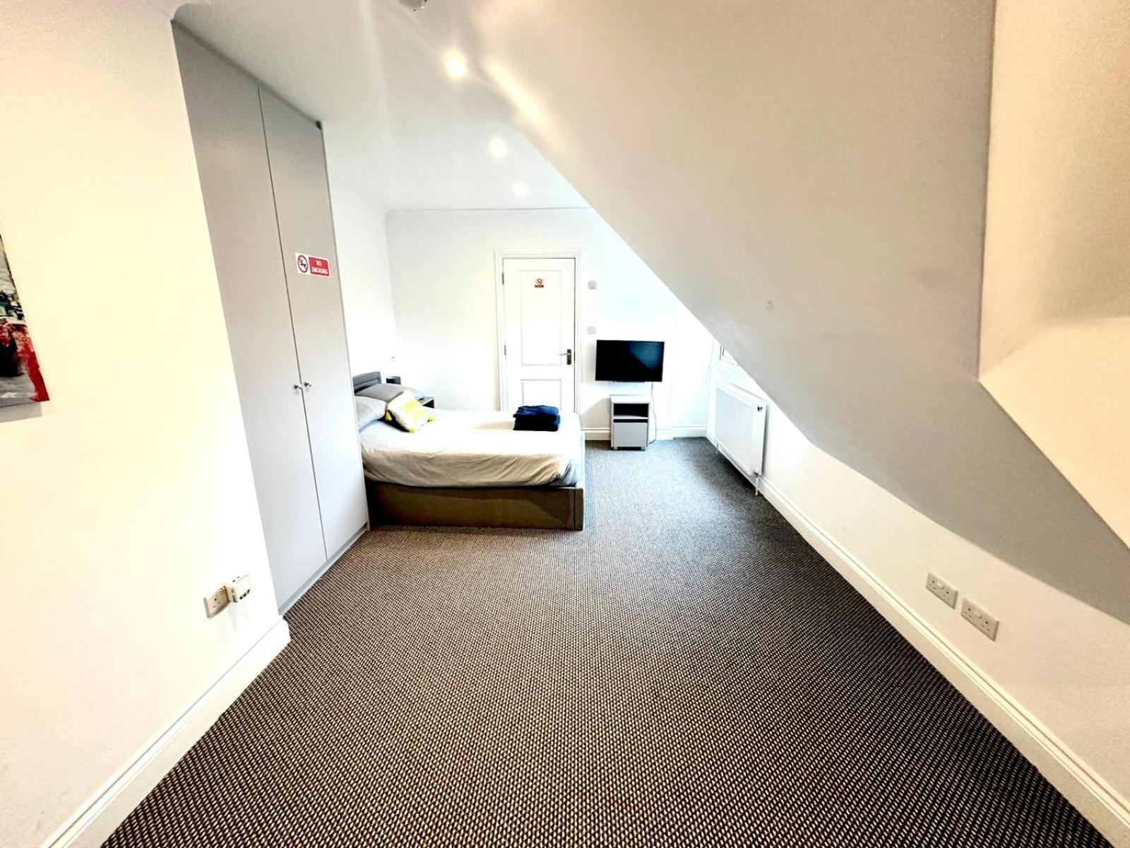 Stylish Modern, Private Apartment,15 Mins To Central London Hendon Extérieur photo