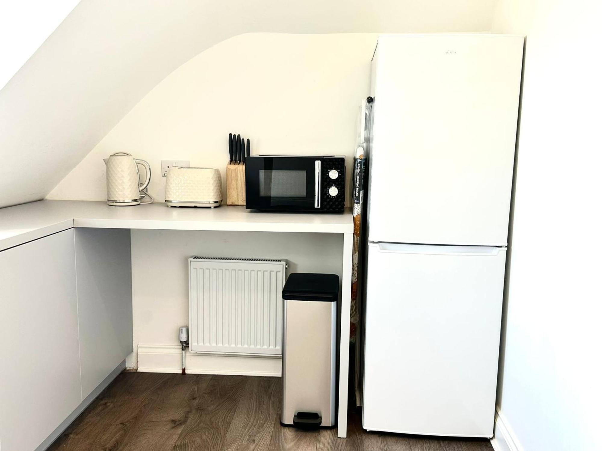 Stylish Modern, Private Apartment,15 Mins To Central London Hendon Extérieur photo